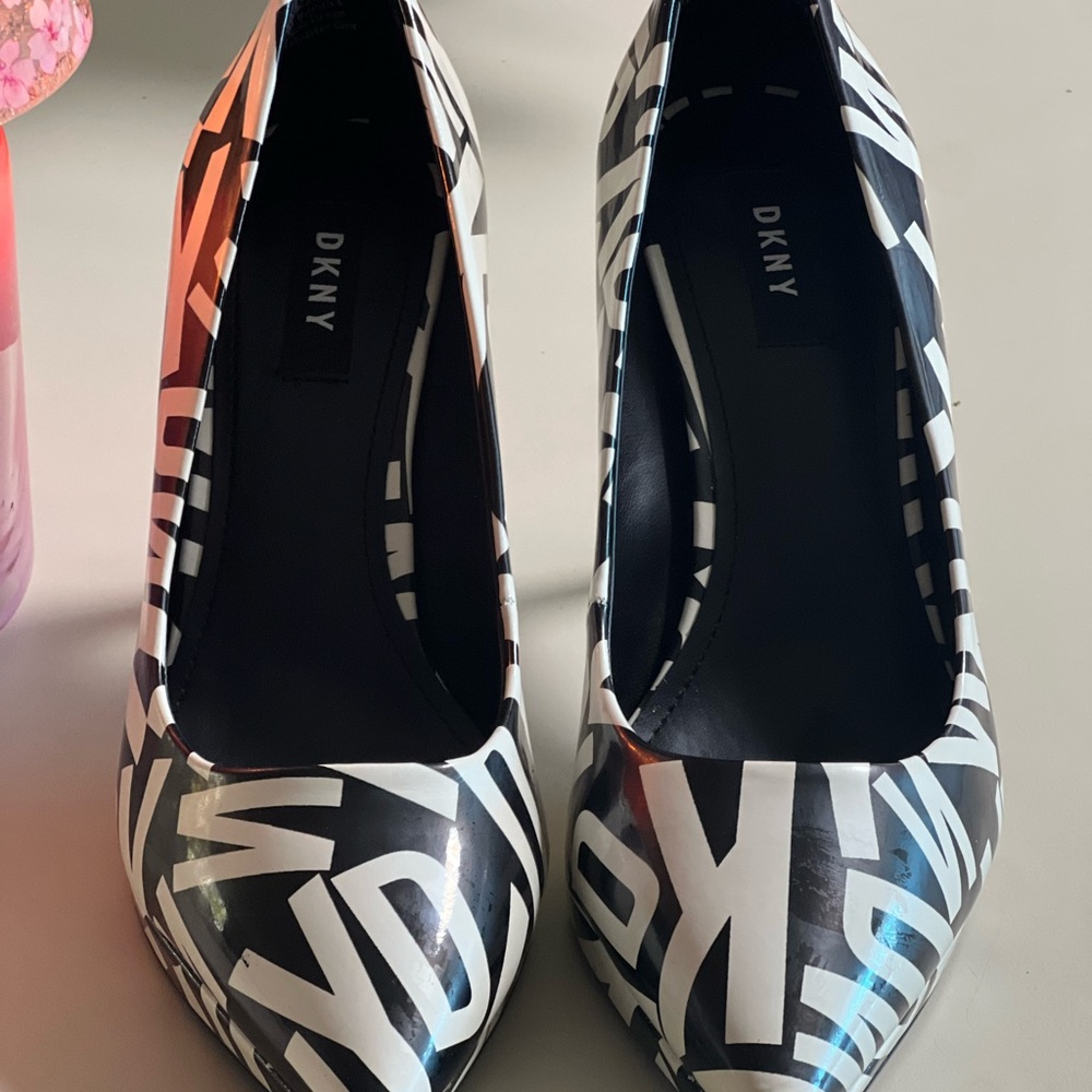 Lexi High Pump by designer DKNY